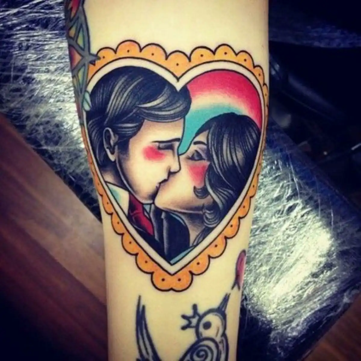 romantic-heart-couple-kissing-tattoo
