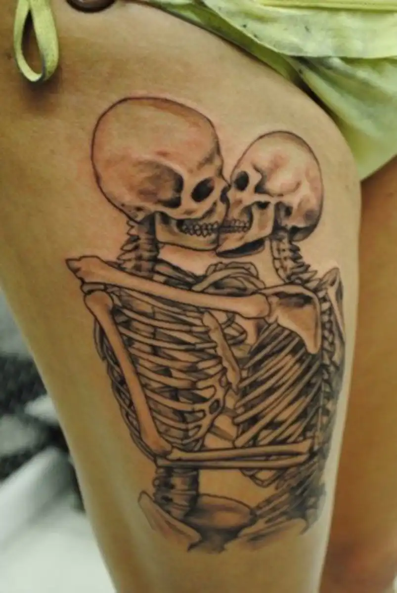 kissing-skeletons-tattoo